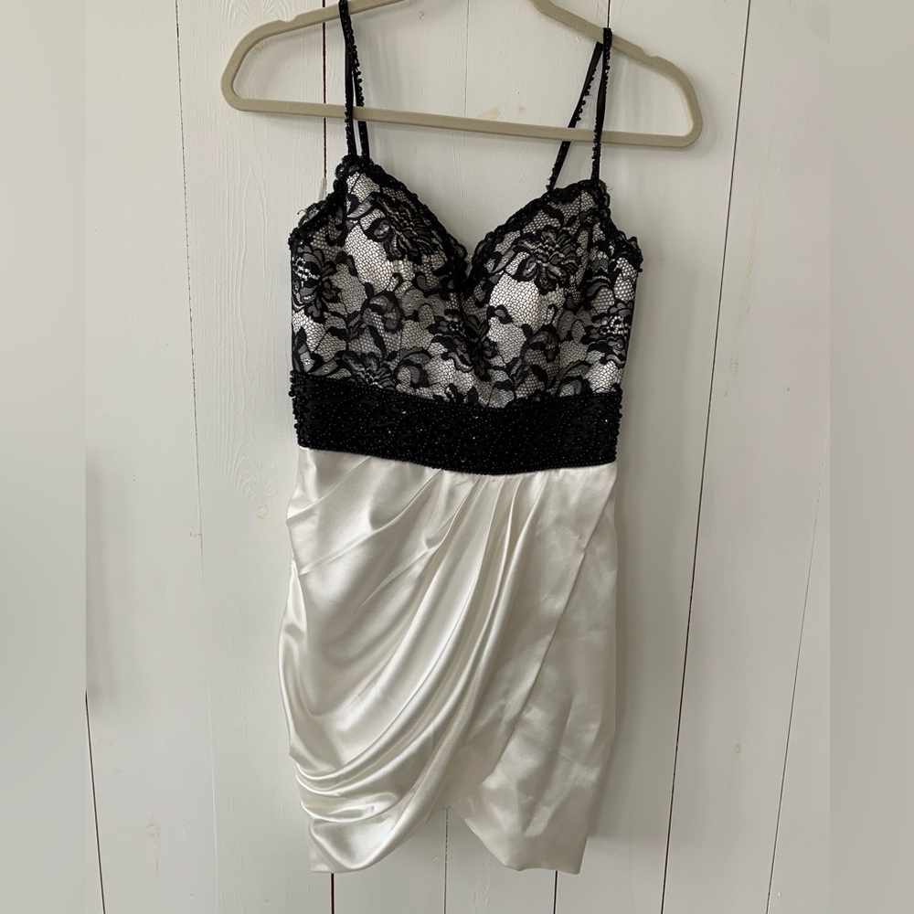 Elegant, short mini dress